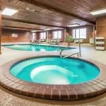 Super 8 By Wyndham Salina I-70 