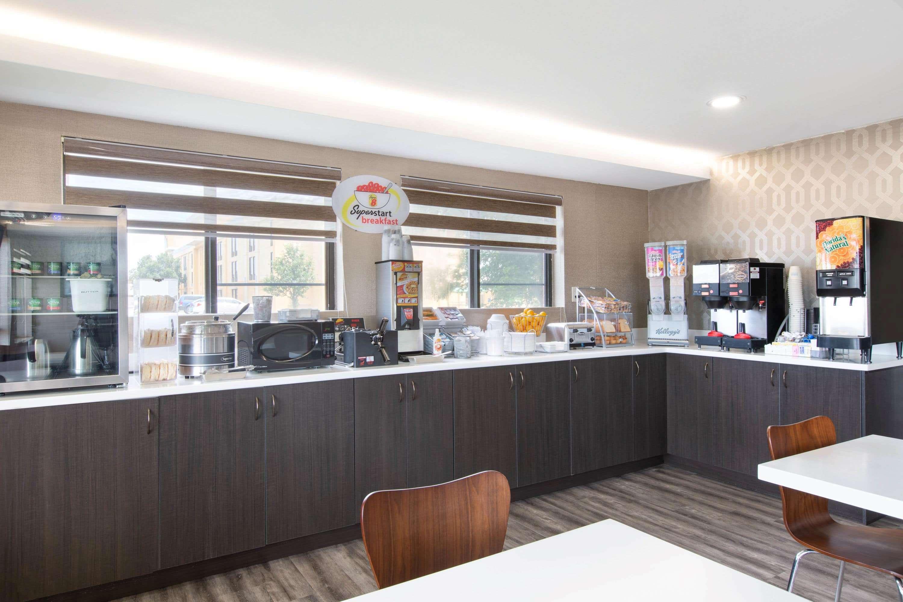 Hotel Super 8 By Wyndham I-70